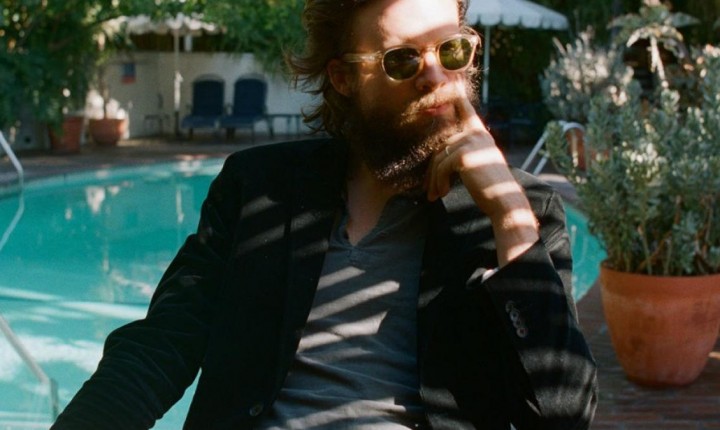 O INFERNO SEGUNDO FATHER JOHN MISTY (AUDIO)