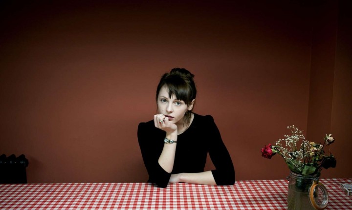 LAURA MARLING: NOVO ÁLBUM EM MARÇO