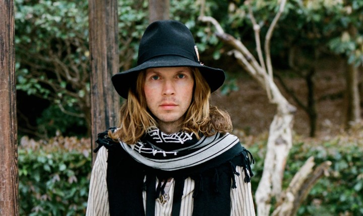 BECK: NOVO ÁLBUM IMINENTE