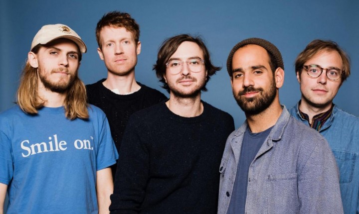 REAL ESTATE TAMBÉM DE VOLTA