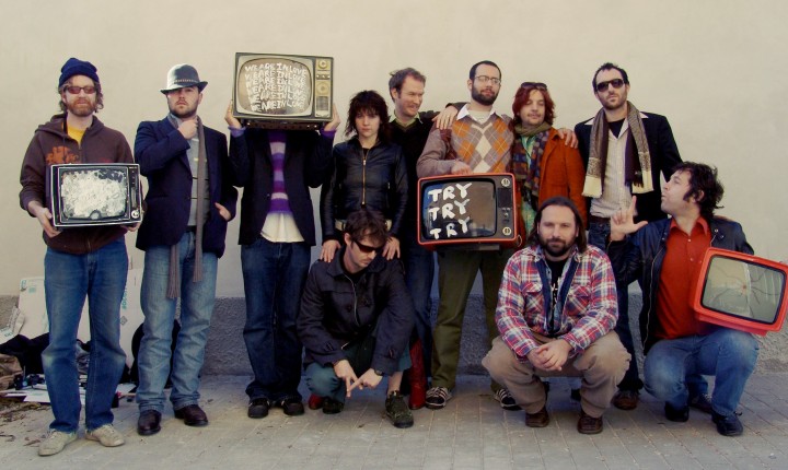 BROKEN SOCIAL SCENE: NOVO DISCO NA PRIMAVERA?