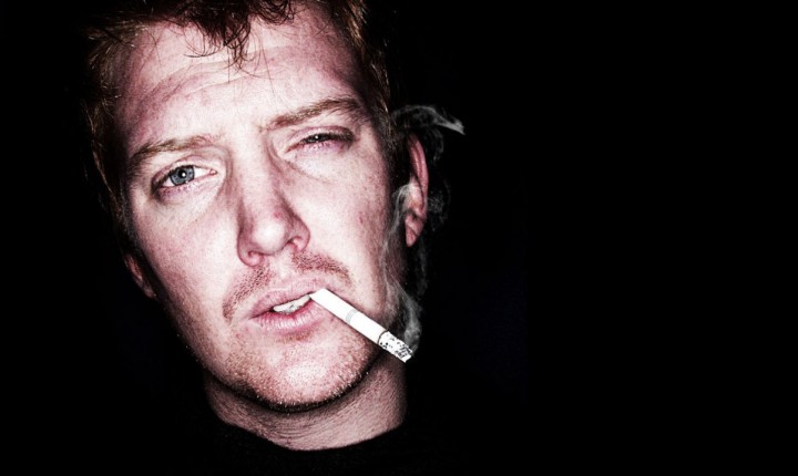 JOSH HOMME PREPARA BANDA-SONORA (E NOVO ÁLBUM DOS QOTSA, CLARO)