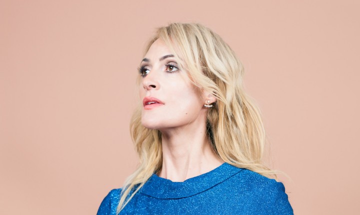O REGRESSO DE EMILY HAINES A SOLO