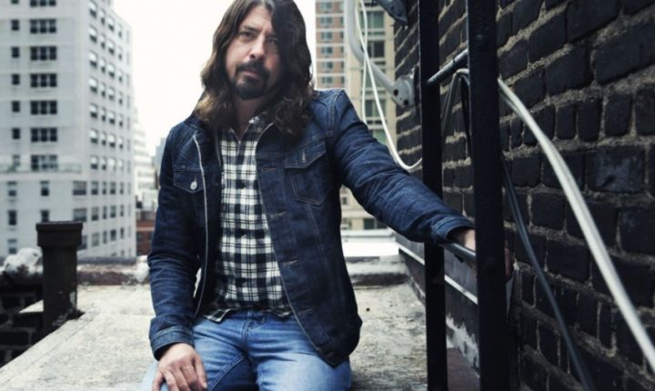 PLAY – UM DOCUMENTÁRIO DE DAVE GROHL