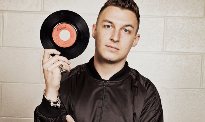 MATT HELDERS (ARCTIC MONKEYS) A SOLO