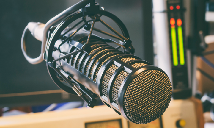 Pela liberdade de divulgar, de informar e… de fazer rádio