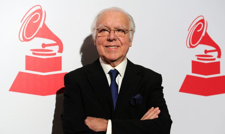 SPA cria Prémio Carlos do Carmo