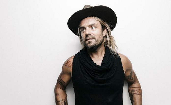 Xavier Rudd em Portugal em 2022