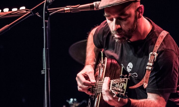 Frankie Chavez e Linda Martini no SIGA