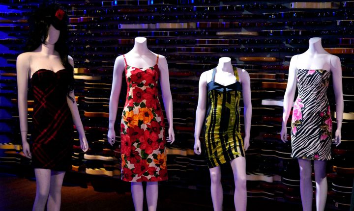 Roupas e objetos de Amy Winehouse em leilão