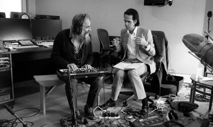 Nick Cave e Warren Ellis partilham nova canção